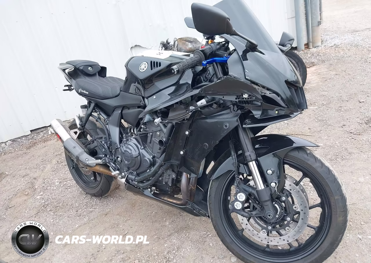 2024 Yamaha Yzfr7