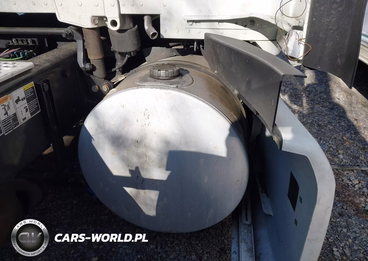 2018 Kenworth T680 VIN:1XKYDP9X6JJ186305 - 15