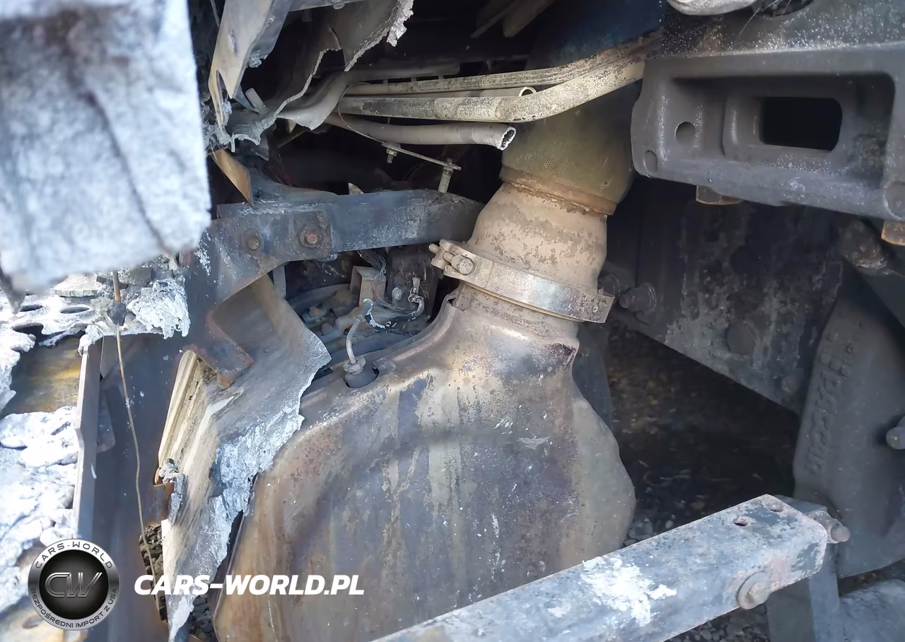 2018 Kenworth T680 VIN:1XKYDP9X6JJ186305 - 17