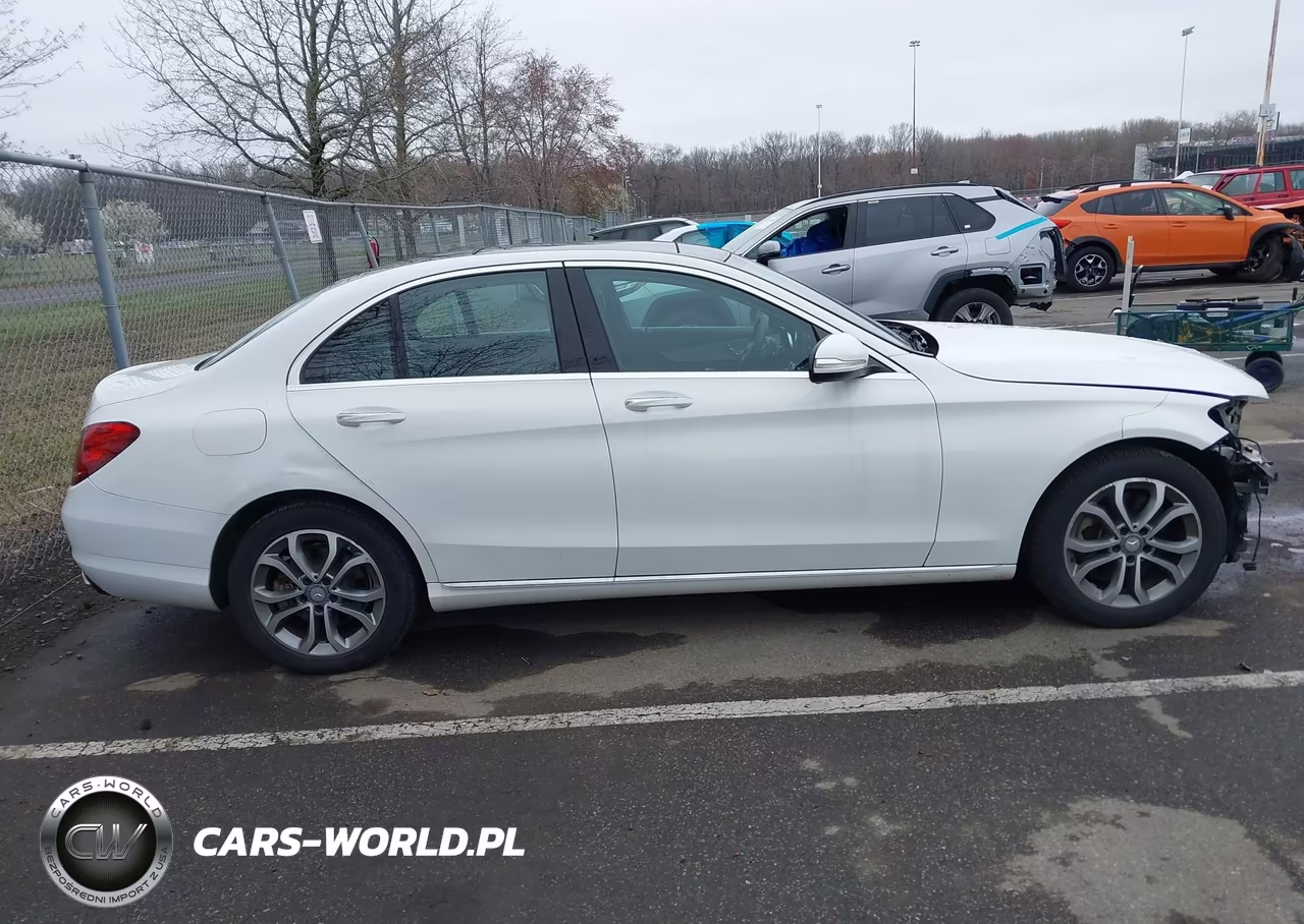 2015 Mercedes-Benz C 300 4Matic VIN:55SWF4KB5FU010675 - 13