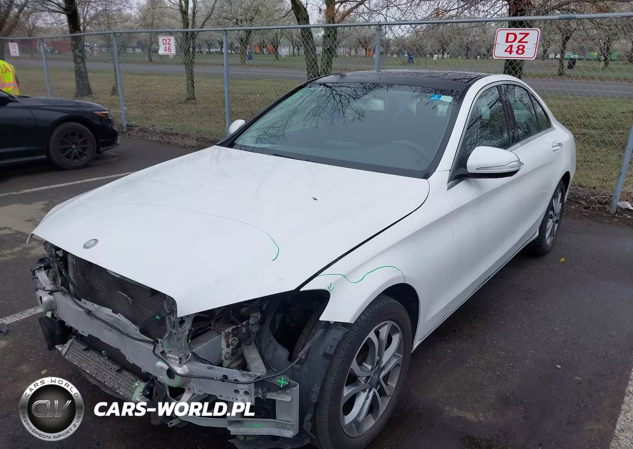 2015 Mercedes-Benz C 300 4Matic VIN:55SWF4KB5FU010675 - 2