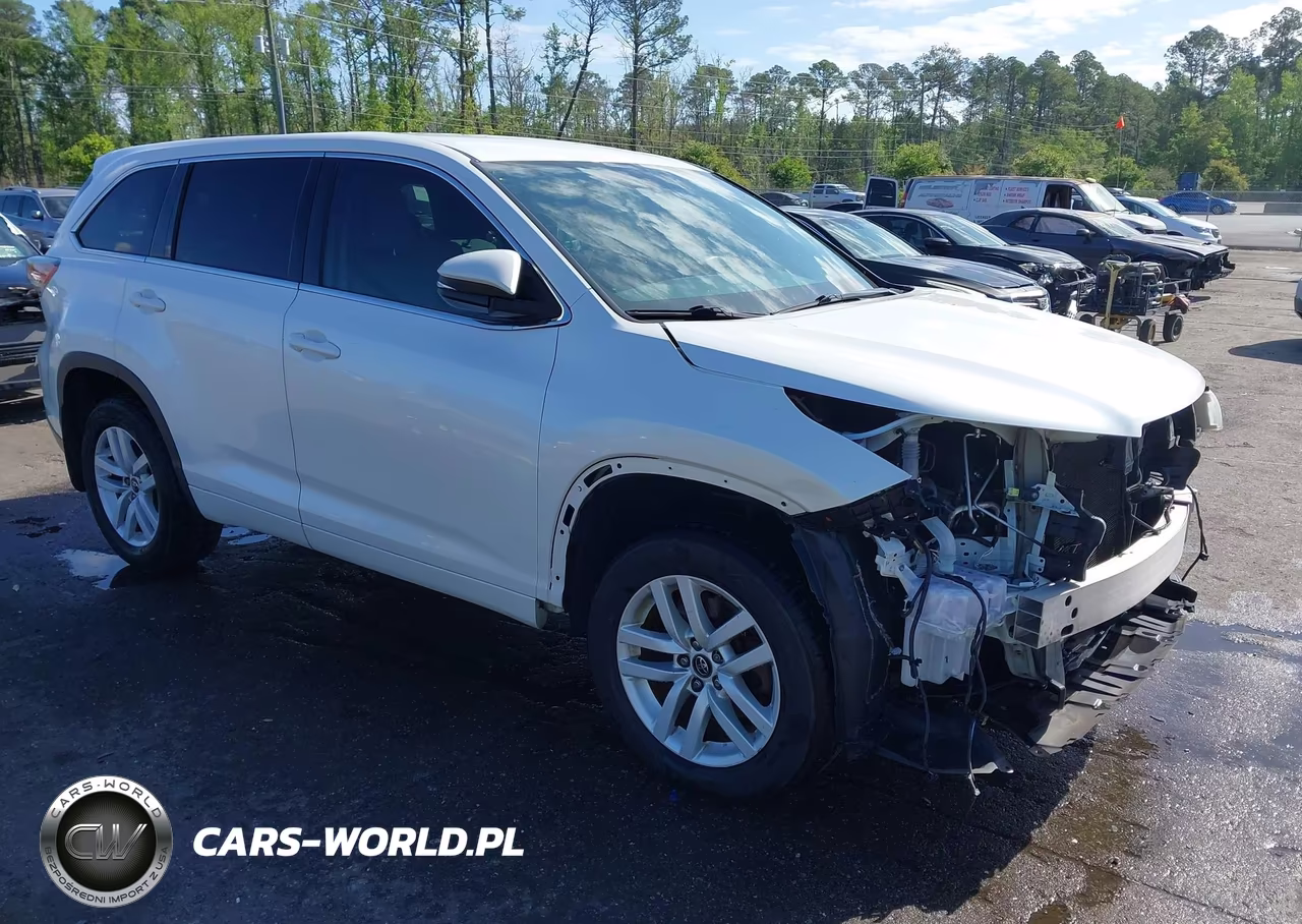 2016 Toyota Highlander Le V6