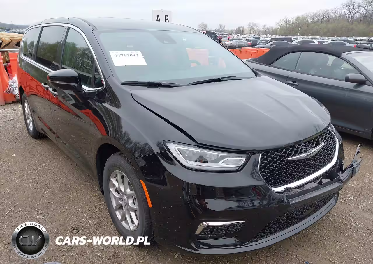 2026 Chrysler Pacifica Select