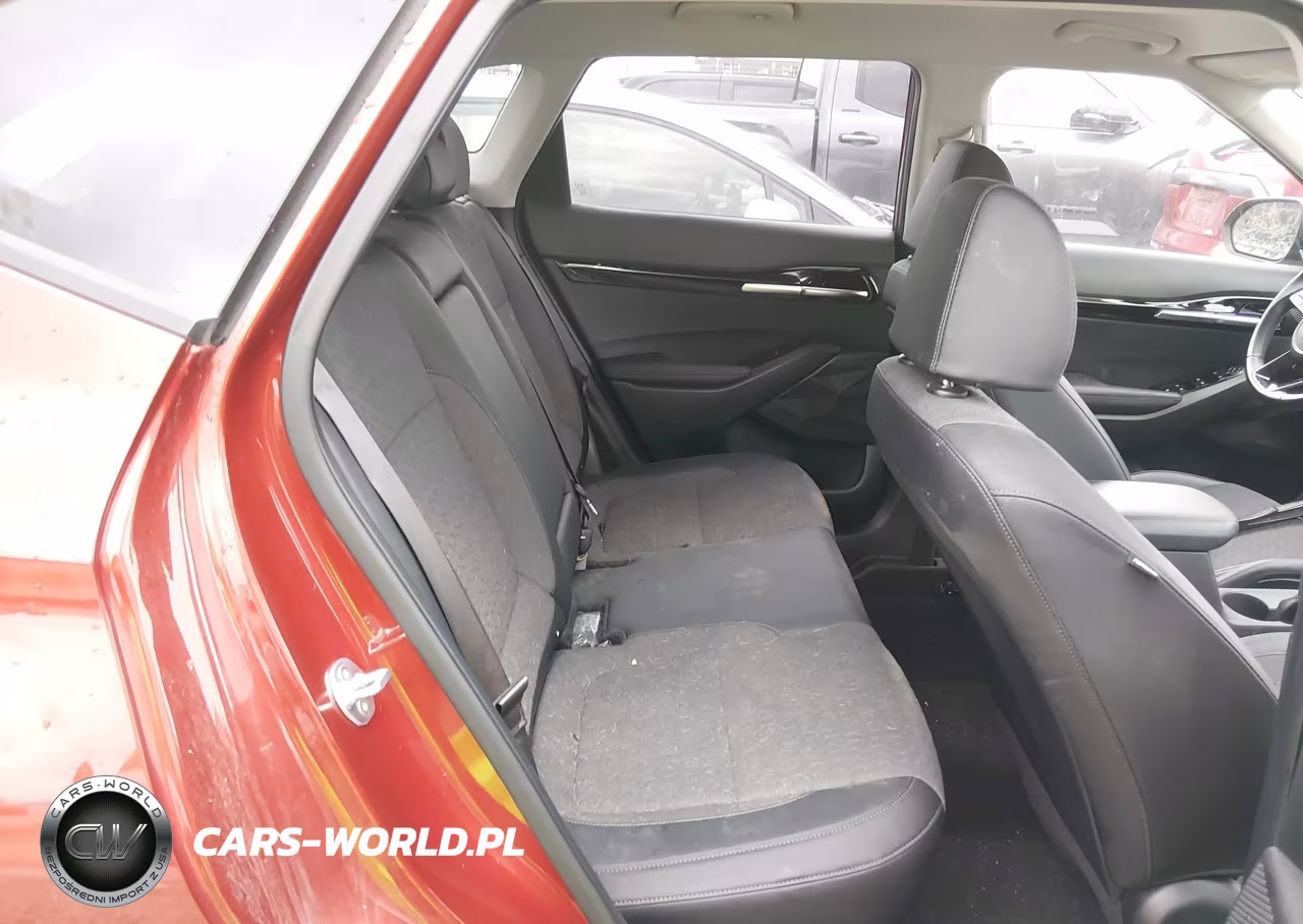 2025 Kia Seltos S VIN:KNDEUCAA4S7703114 - 8