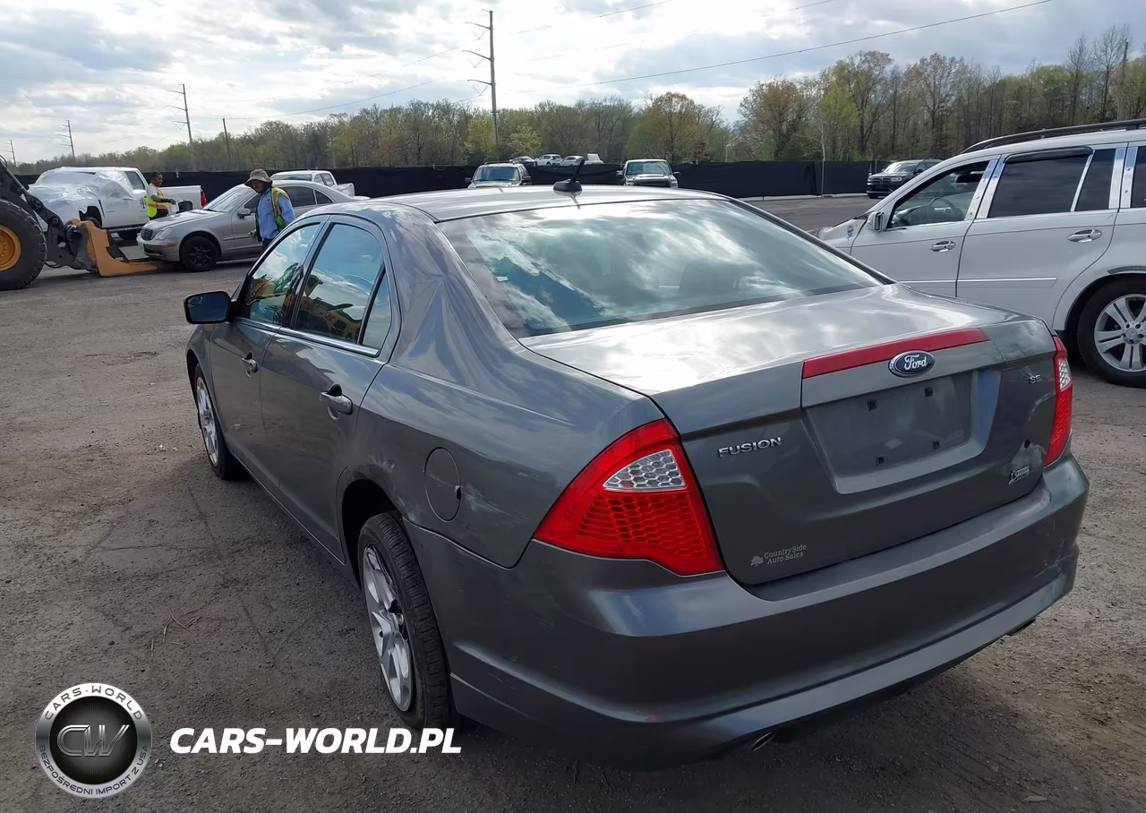 2010 Ford Fusion Se VIN:3FAHP0HG7AR116481 - 3