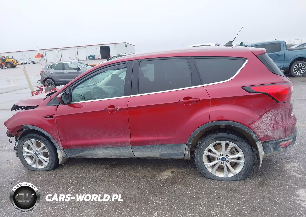 2019 Ford Escape Se VIN:1FMCU9GDXKUA13876 - 15