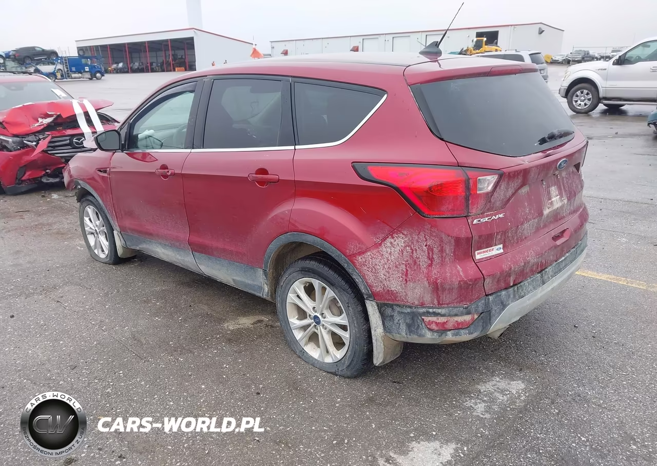 2019 Ford Escape Se VIN:1FMCU9GDXKUA13876 - 3