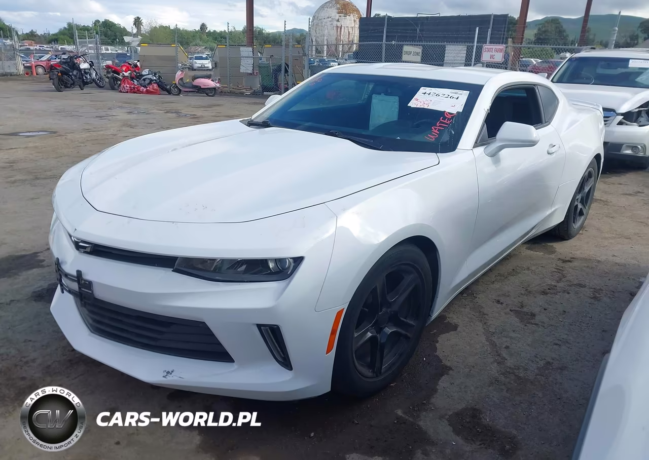 2018 Chevrolet Camaro 1Lt VIN:1G1FB1RX9J0141475 - 2