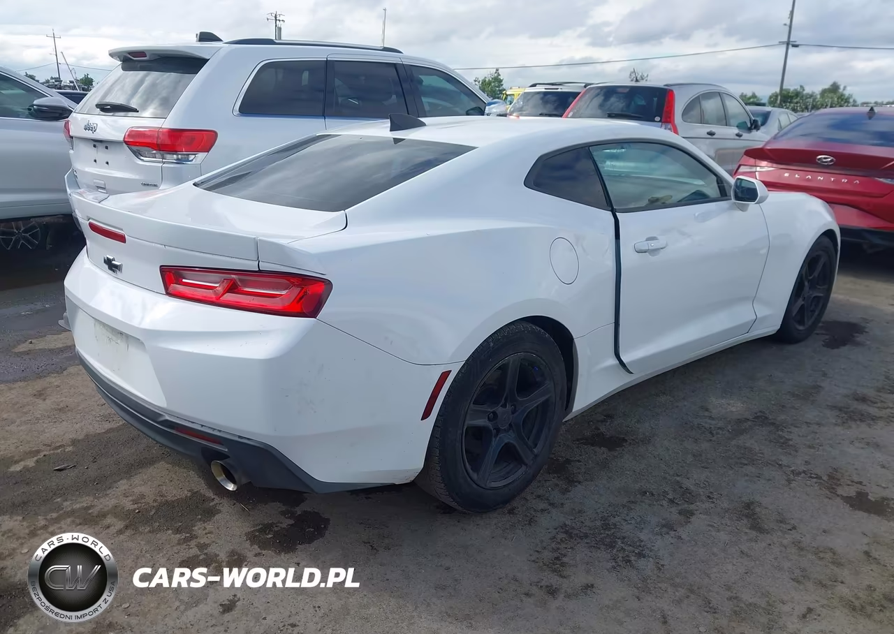 2018 Chevrolet Camaro 1Lt VIN:1G1FB1RX9J0141475 - 4