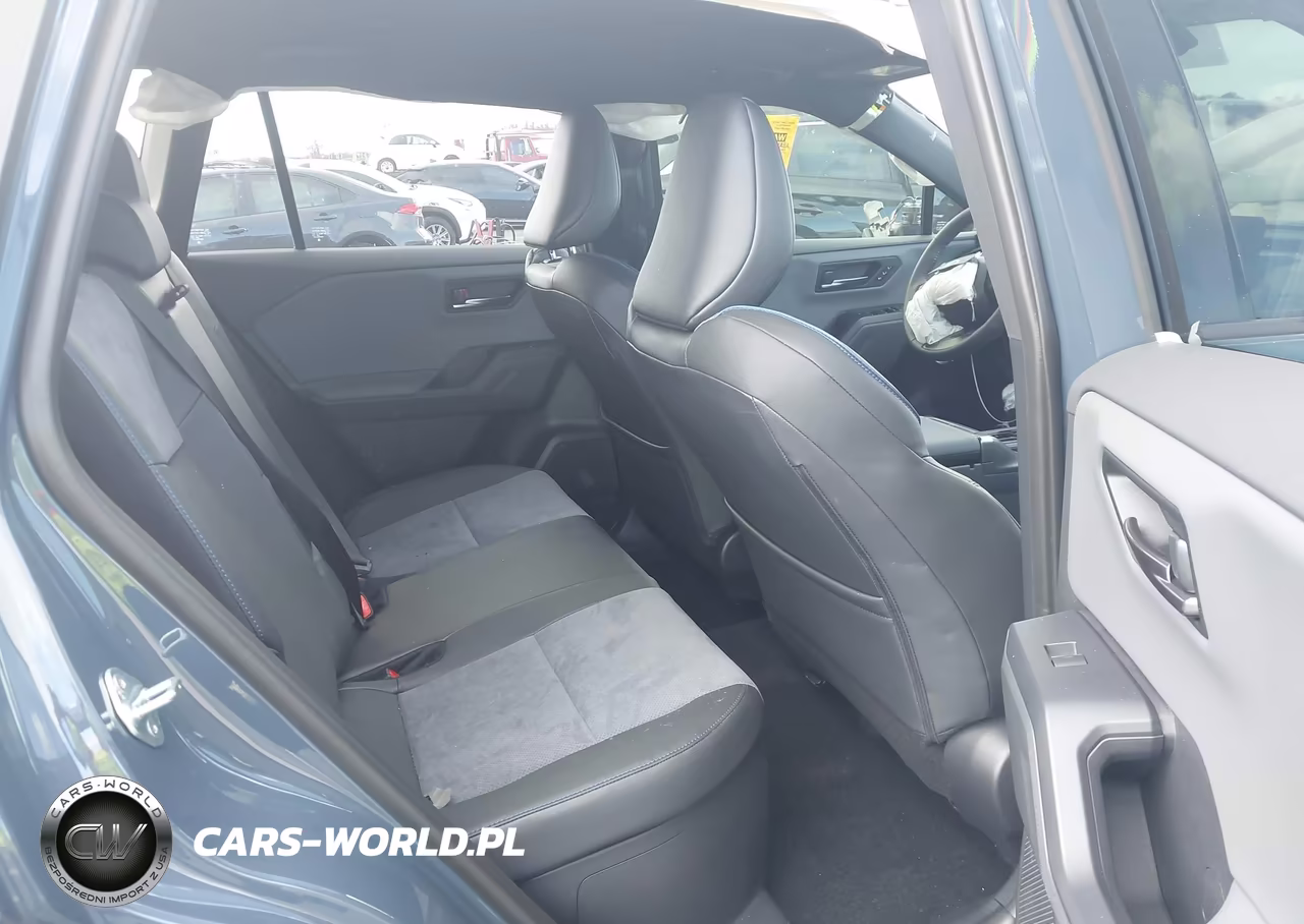 2026 Toyota Rav4 Xse VIN:JTM6CRAV6TD005250 - 8