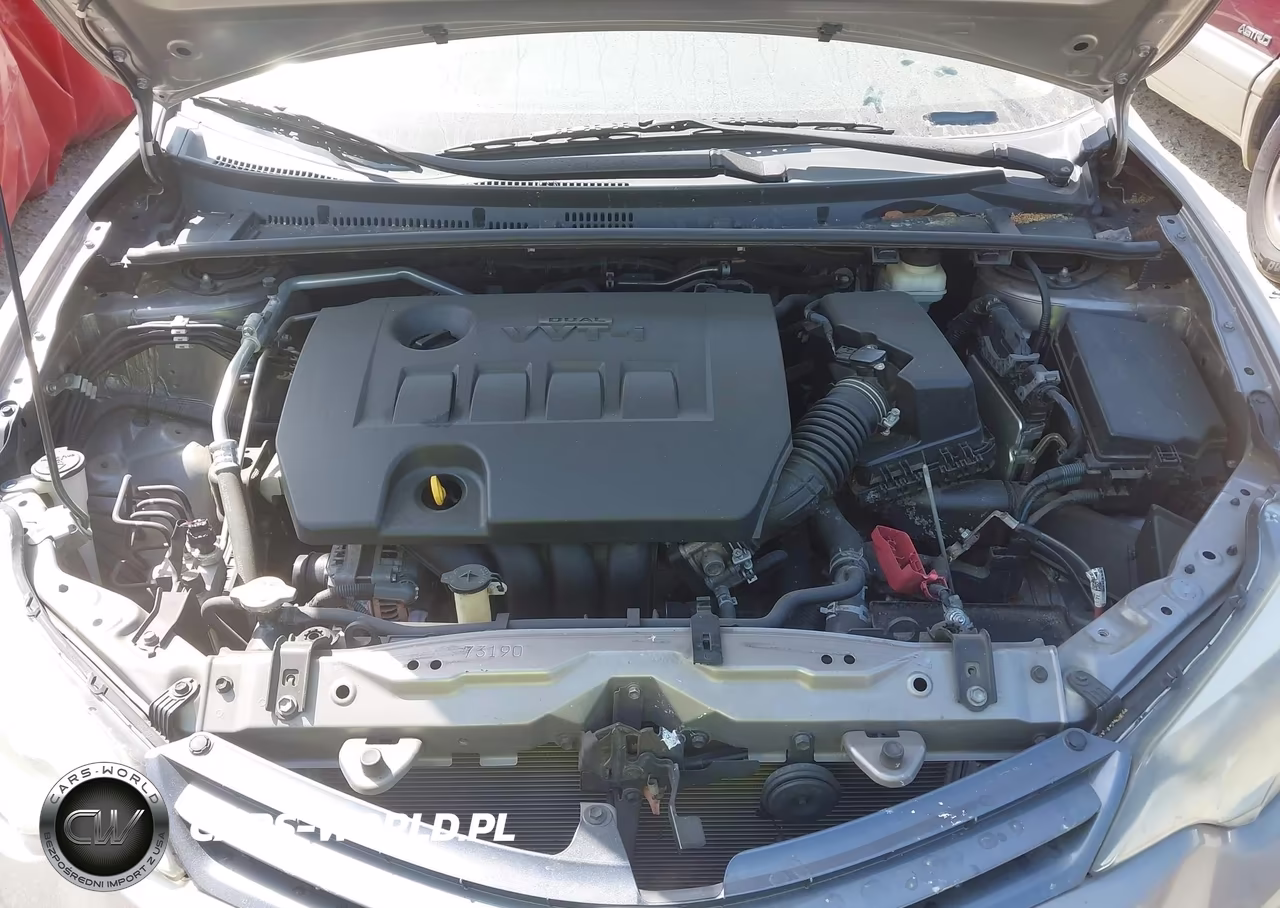 2015 Toyota Corolla Le VIN:2T1BURHE7FC242543 - 10