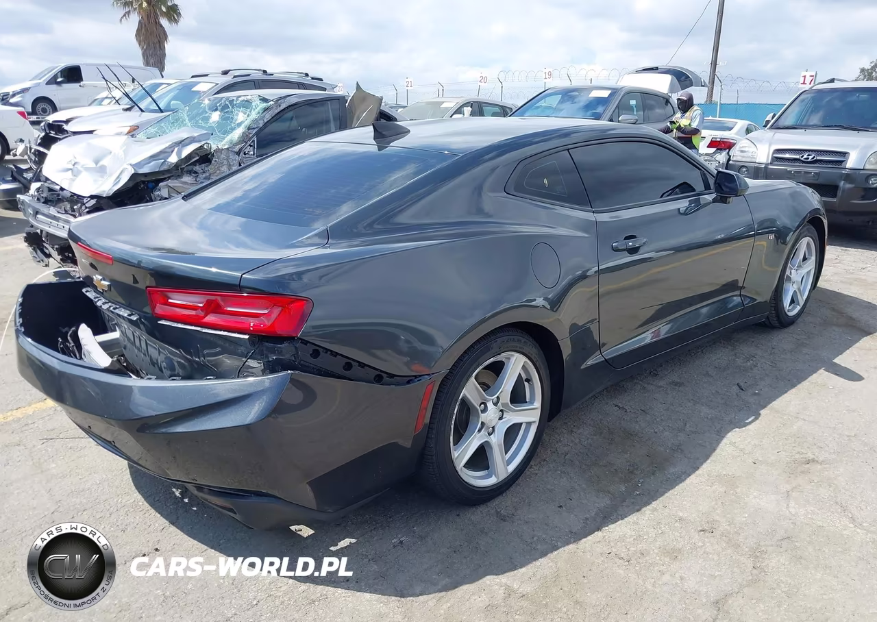 2016 Chevrolet Camaro 1Lt VIN:1G1FB1RX8G0160561 - 4
