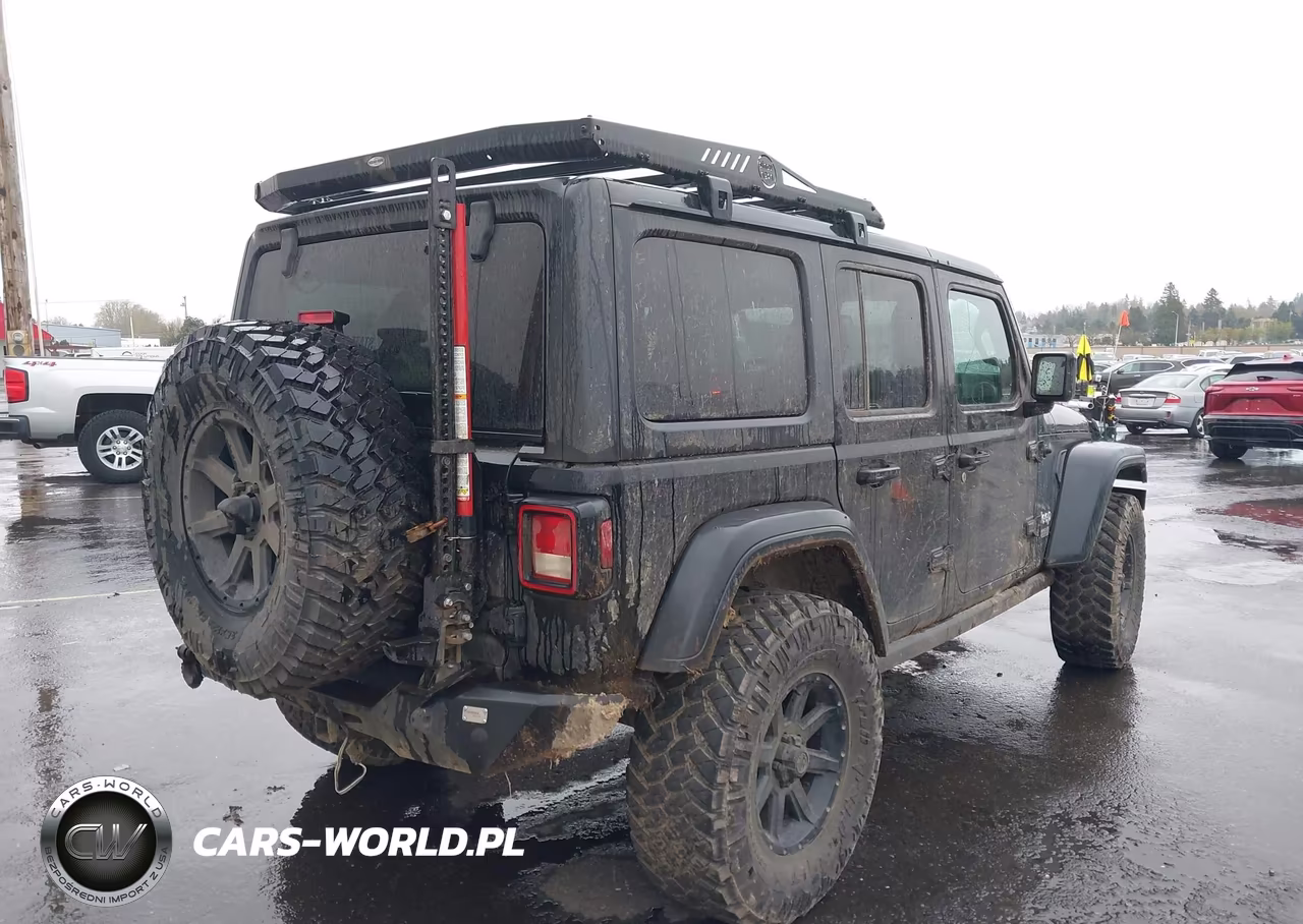 2018 Jeep Wrangler Unlimited Sport S 4X4 VIN:1C4HJXDG5JW111447 - 4
