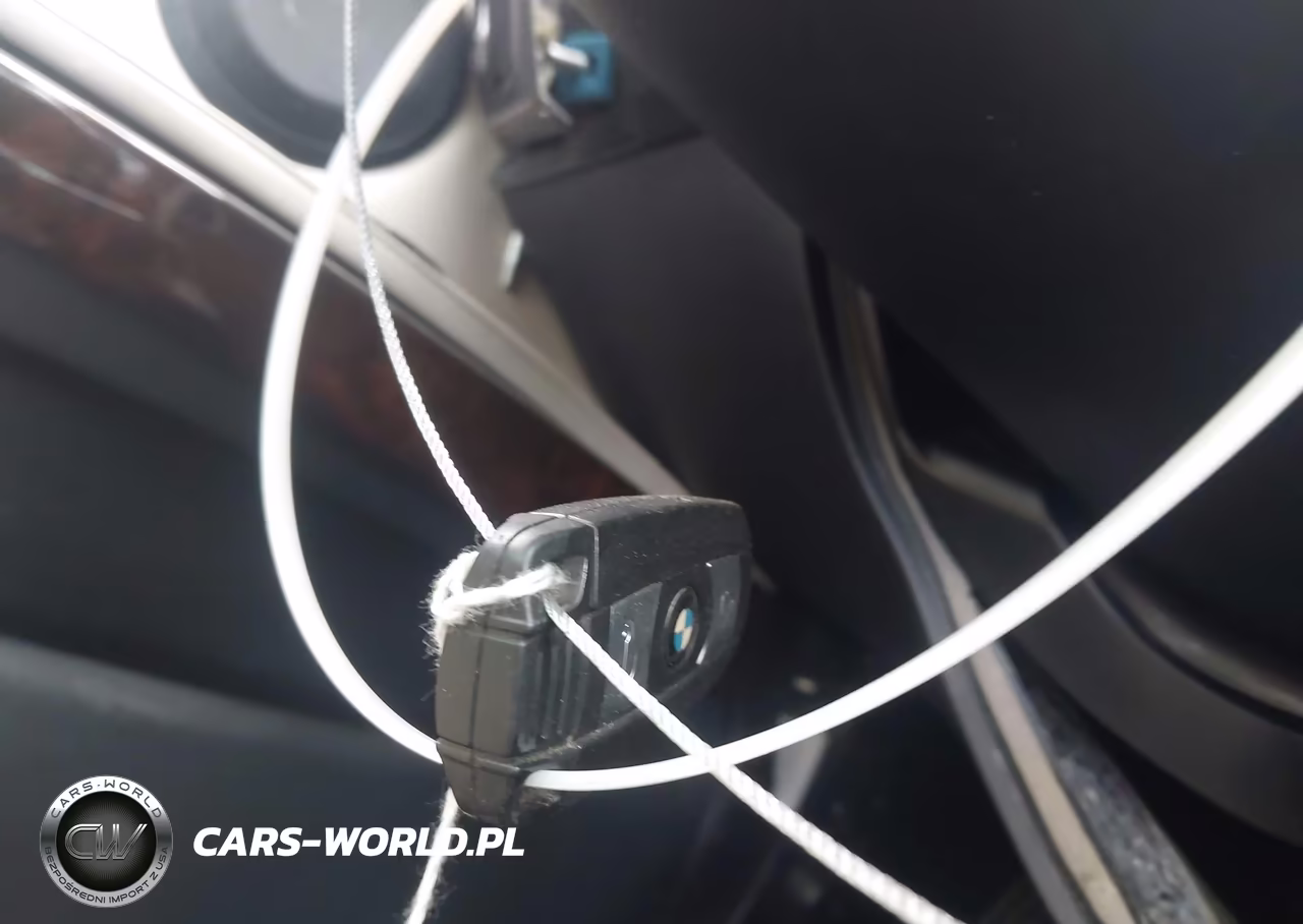 2011 BMW 328I VIN:WBAUT9C59BA192081 - 11