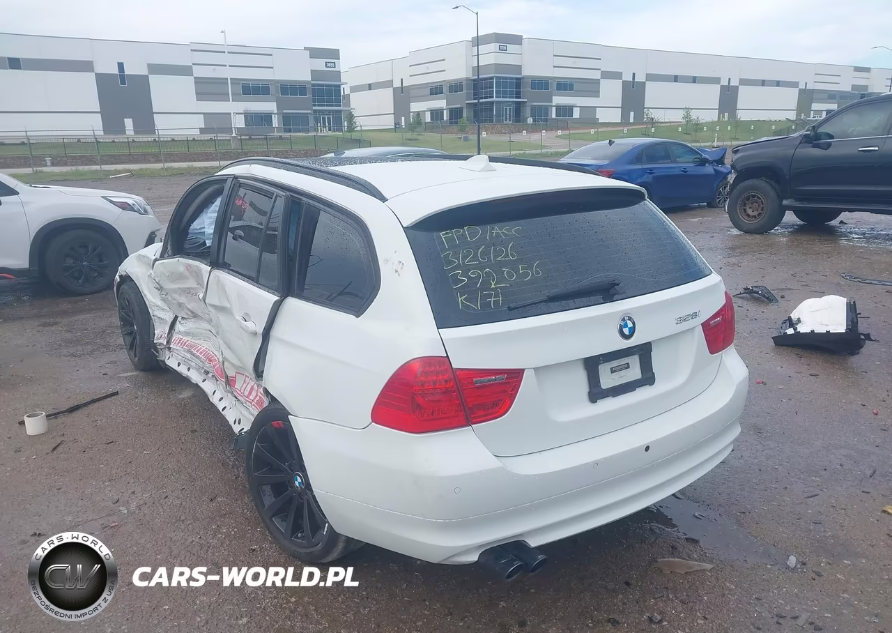 2011 BMW 328I VIN:WBAUT9C59BA192081 - 3