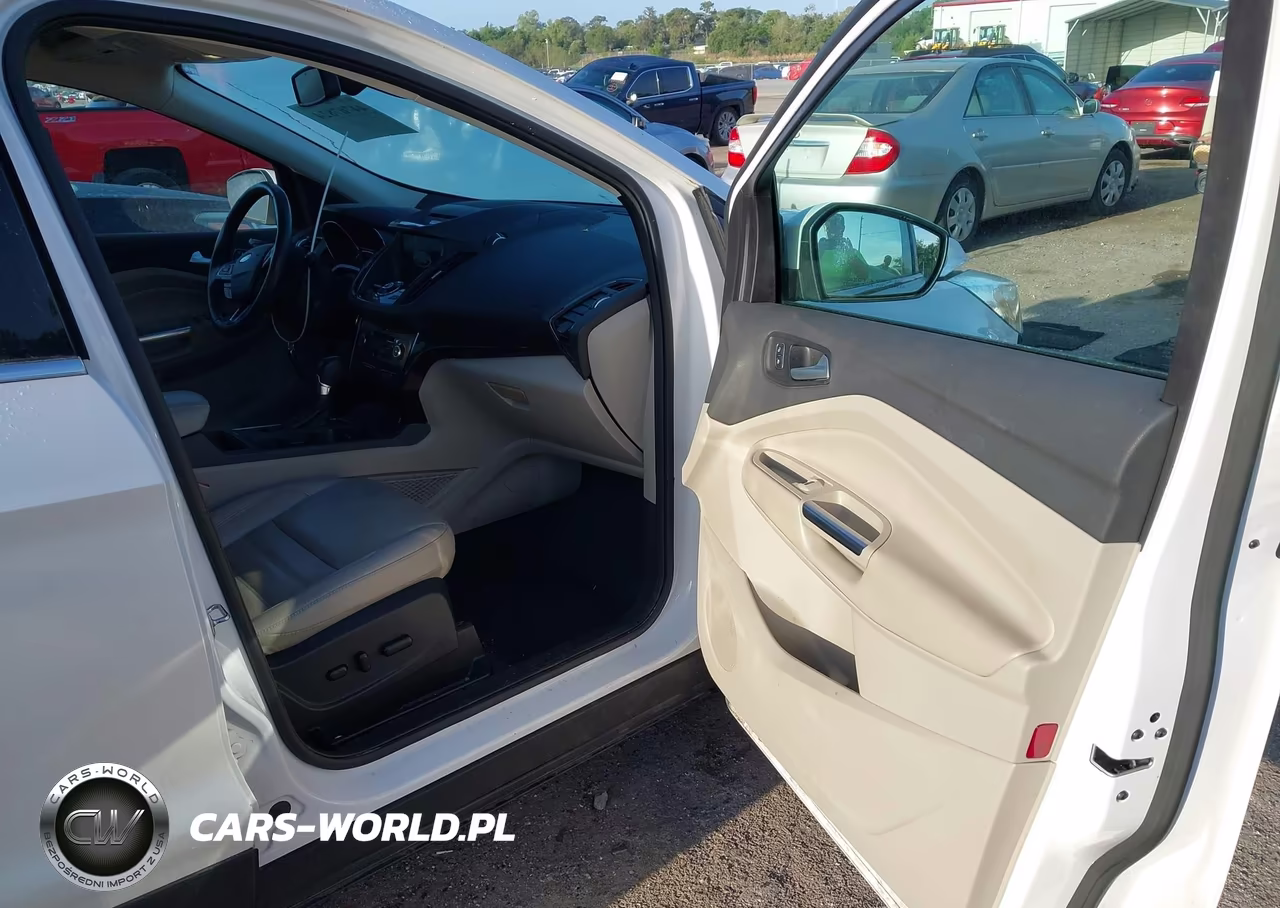 2017 Ford Escape Titanium VIN:1FMCU0JD4HUC85885 - 5