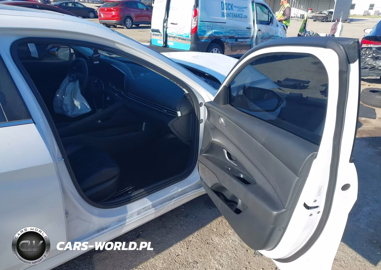 2024 Hyundai Elantra Limited VIN:KMHLP4DG5RU649656 - 5