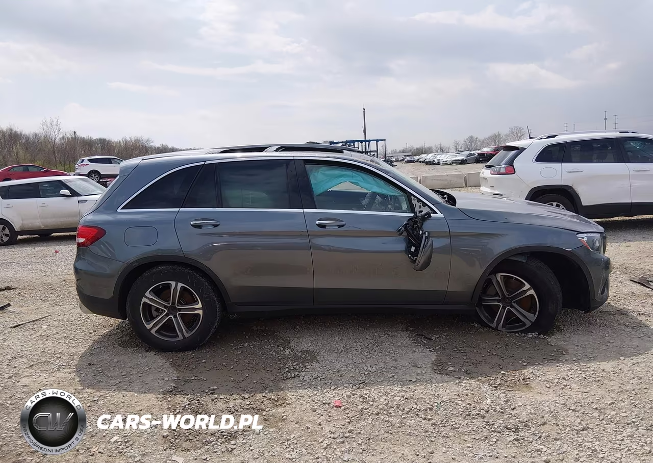 2017 Mercedes-Benz Glc 300 4Matic VIN:WDC0G4KB3HF146879 - 13