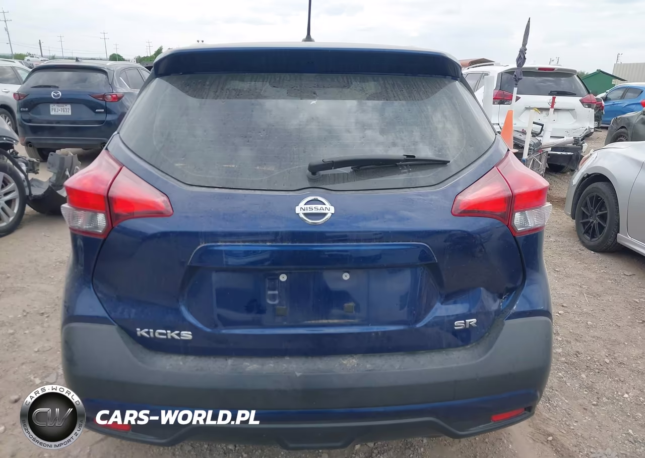 2018 Nissan Kicks Sr VIN:3N1CP5CU4JL524621 - 16