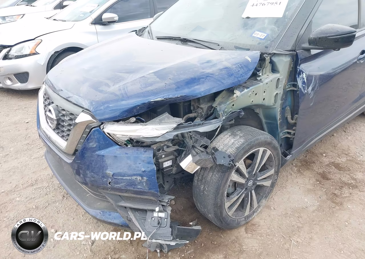 2018 Nissan Kicks Sr VIN:3N1CP5CU4JL524621 - 6