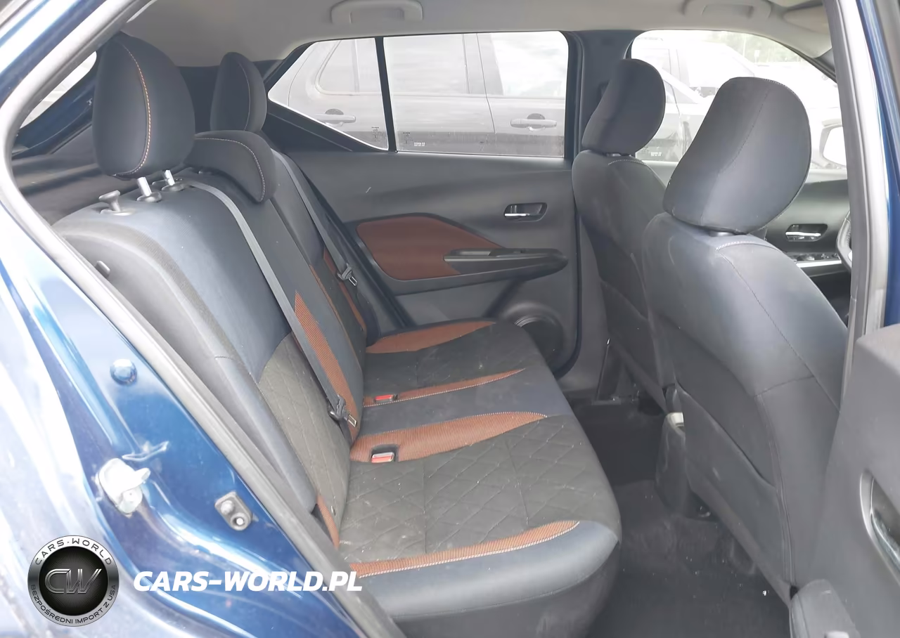 2018 Nissan Kicks Sr VIN:3N1CP5CU4JL524621 - 8