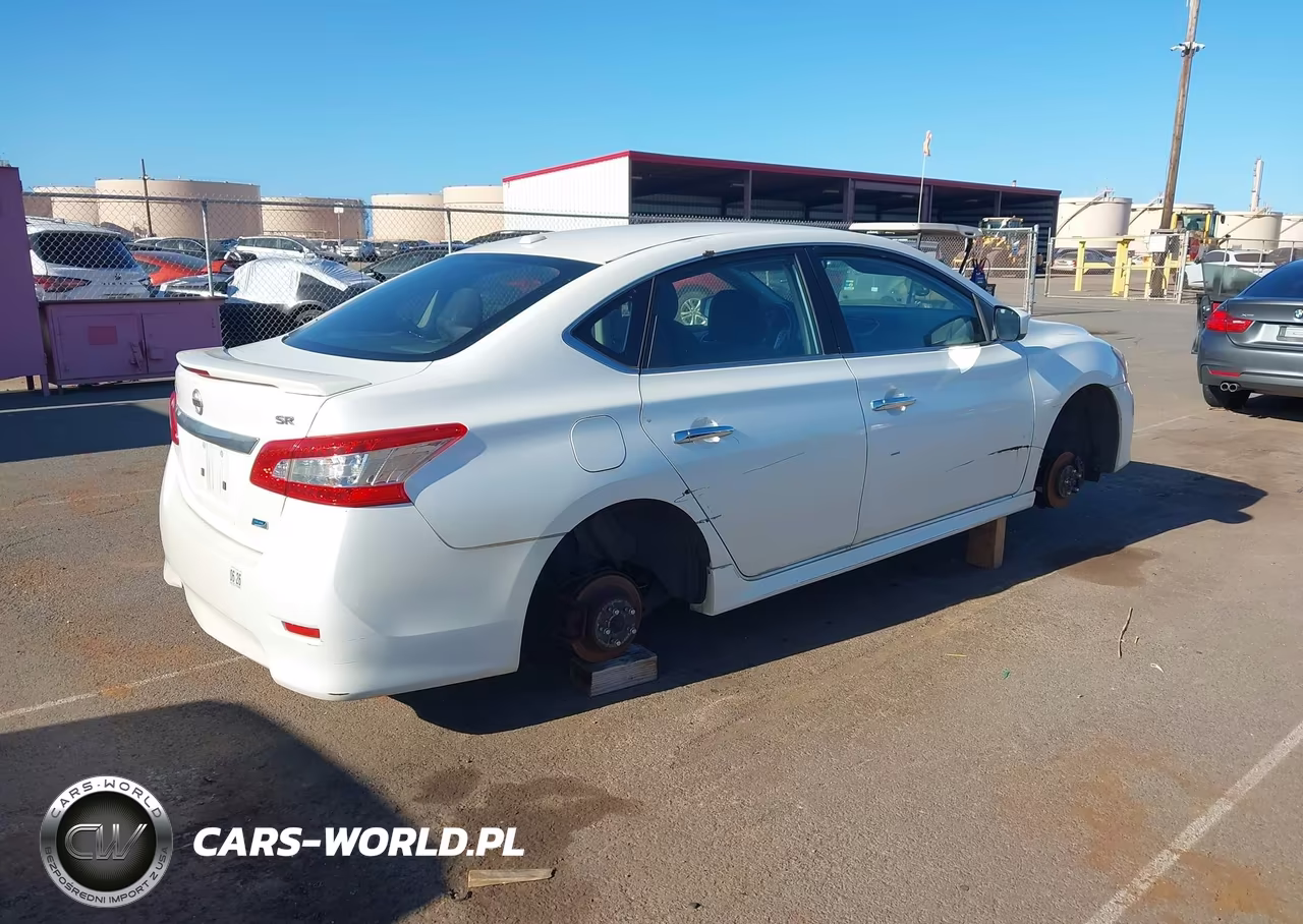 2013 Nissan Sentra Sr VIN:3N1AB7AP8DL681068 - 4
