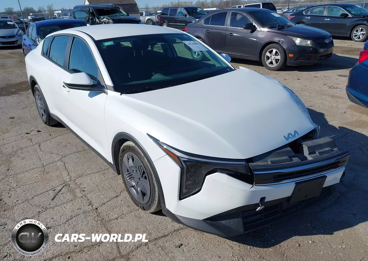 2025 Kia K4 Lx – zdjęcie 1 z 17