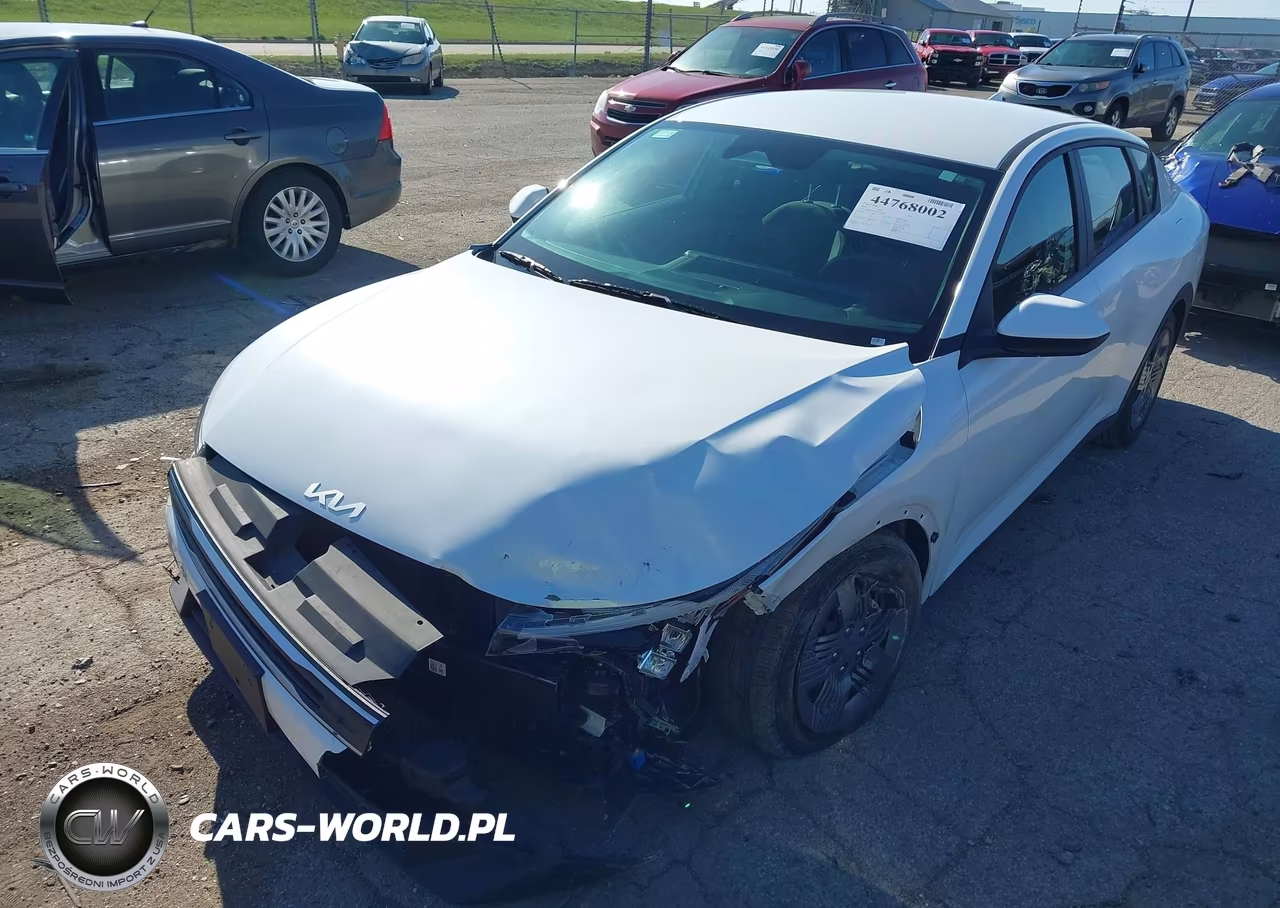 2025 Kia K4 Lx VIN:3KPFT4DEXSE145197 - 2