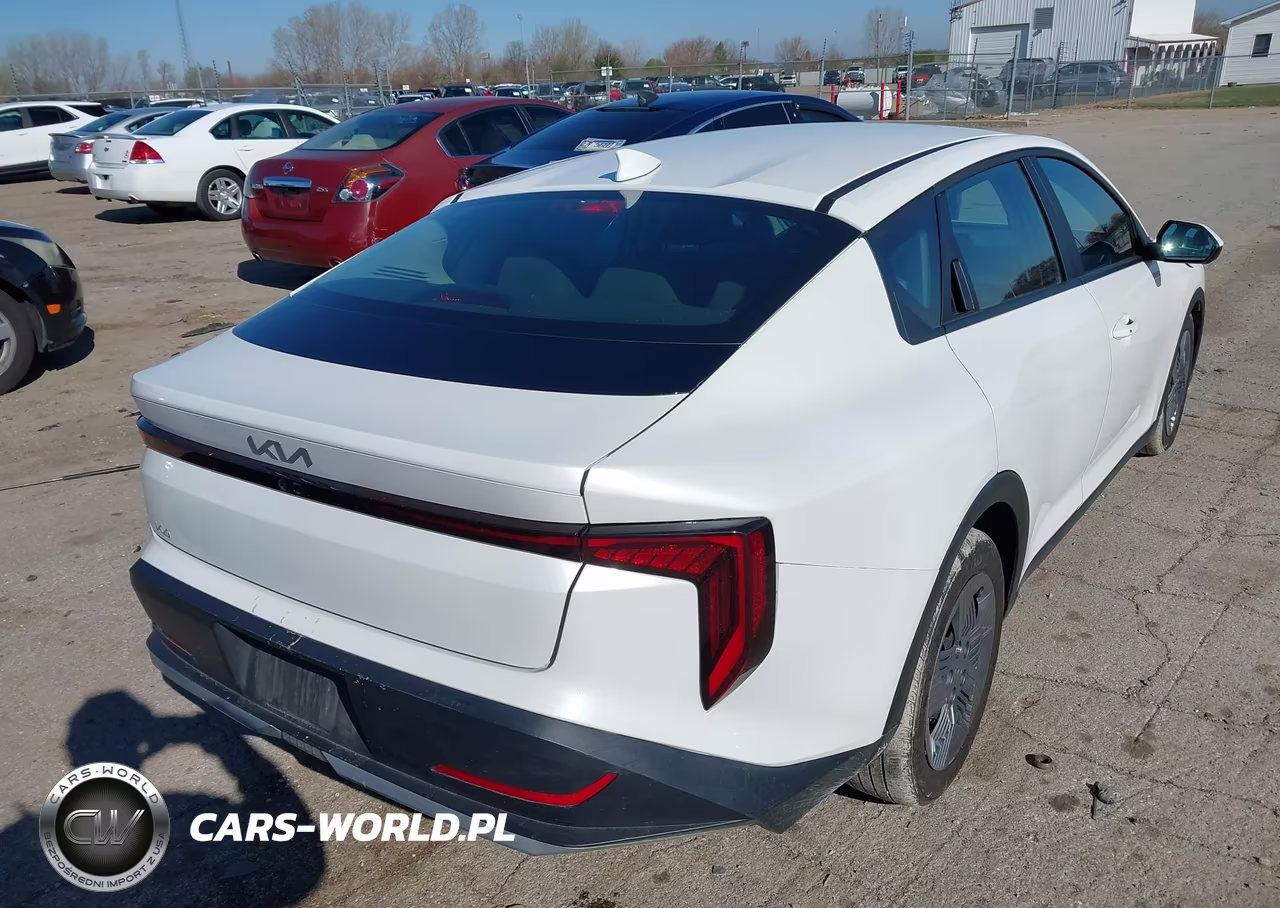 2025 Kia K4 Lx VIN:3KPFT4DEXSE145197 - 4