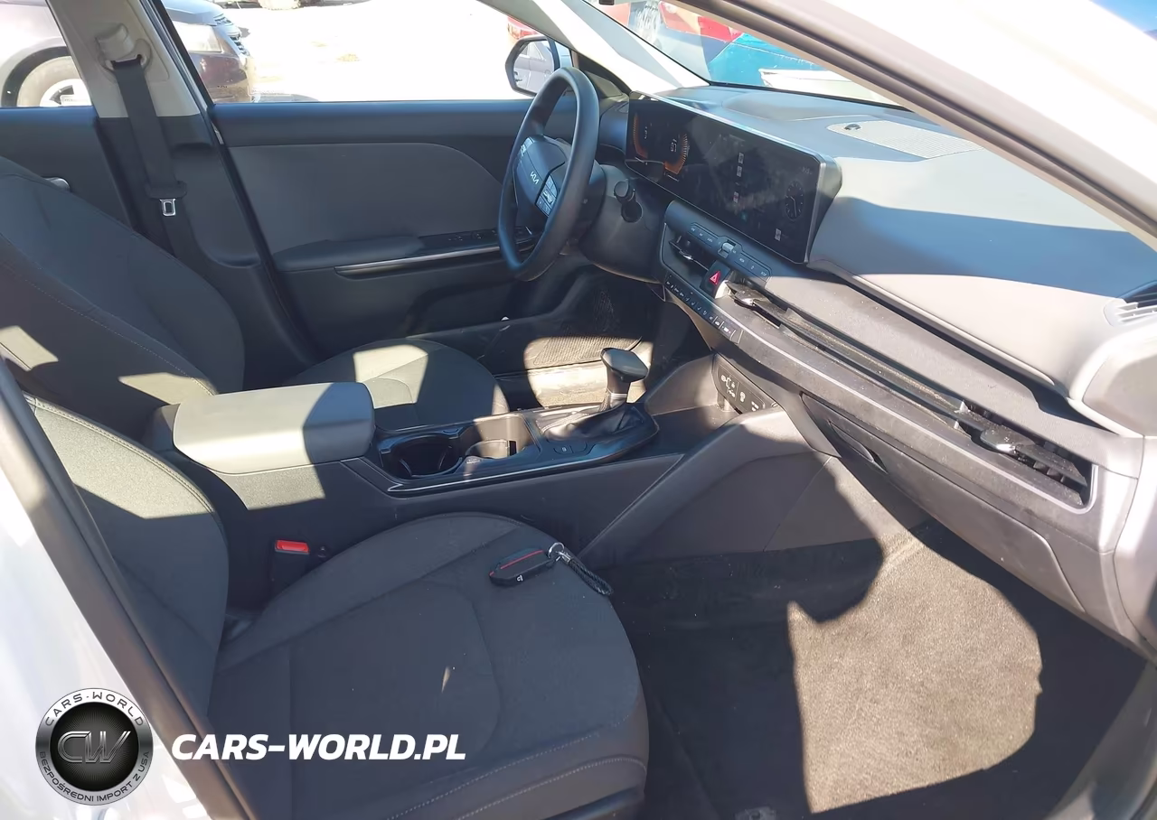 2025 Kia K4 Lx VIN:3KPFT4DEXSE145197 - 5