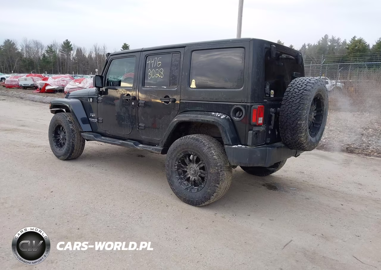 2016 Jeep Wrangler Unlimited Sahara VIN:1C4BJWEG5GL111201 - 3