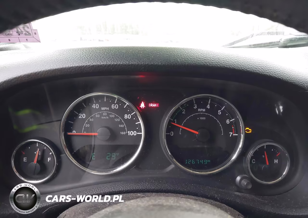 2016 Jeep Wrangler Unlimited Sahara VIN:1C4BJWEG5GL111201 - 7