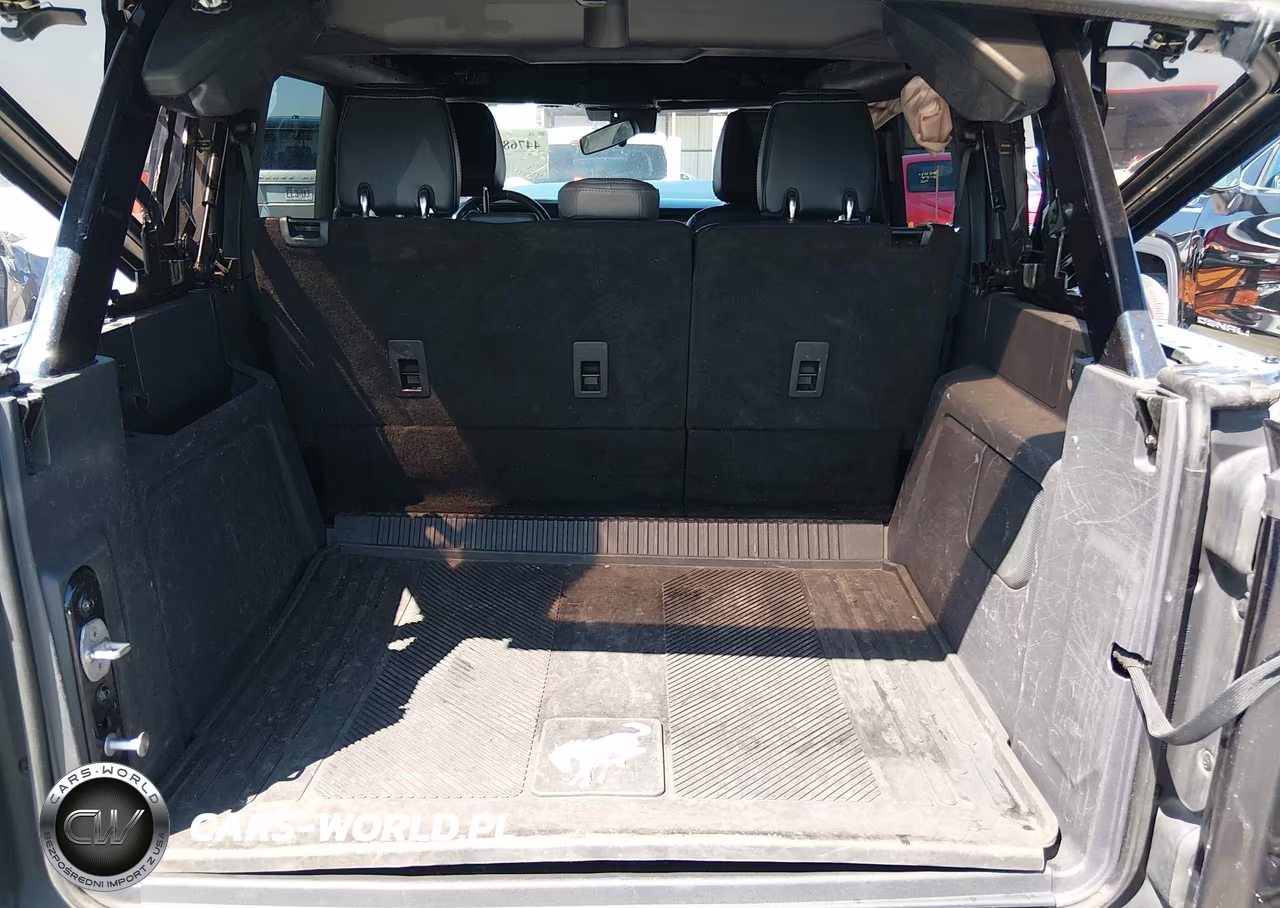 2021 Ford Bronco Outer Banks VIN:1FMEE5BP3MLA79940 - 17