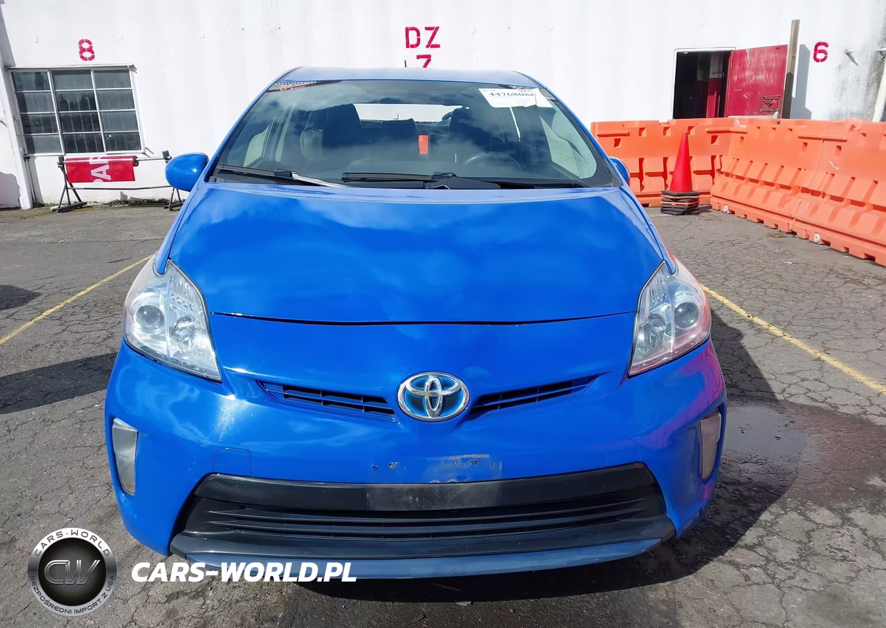 2015 Toyota Prius Two VIN:JTDKN3DU9F2001511 - 11