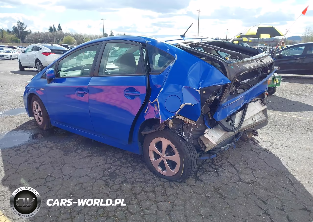 2015 Toyota Prius Two VIN:JTDKN3DU9F2001511 - 3