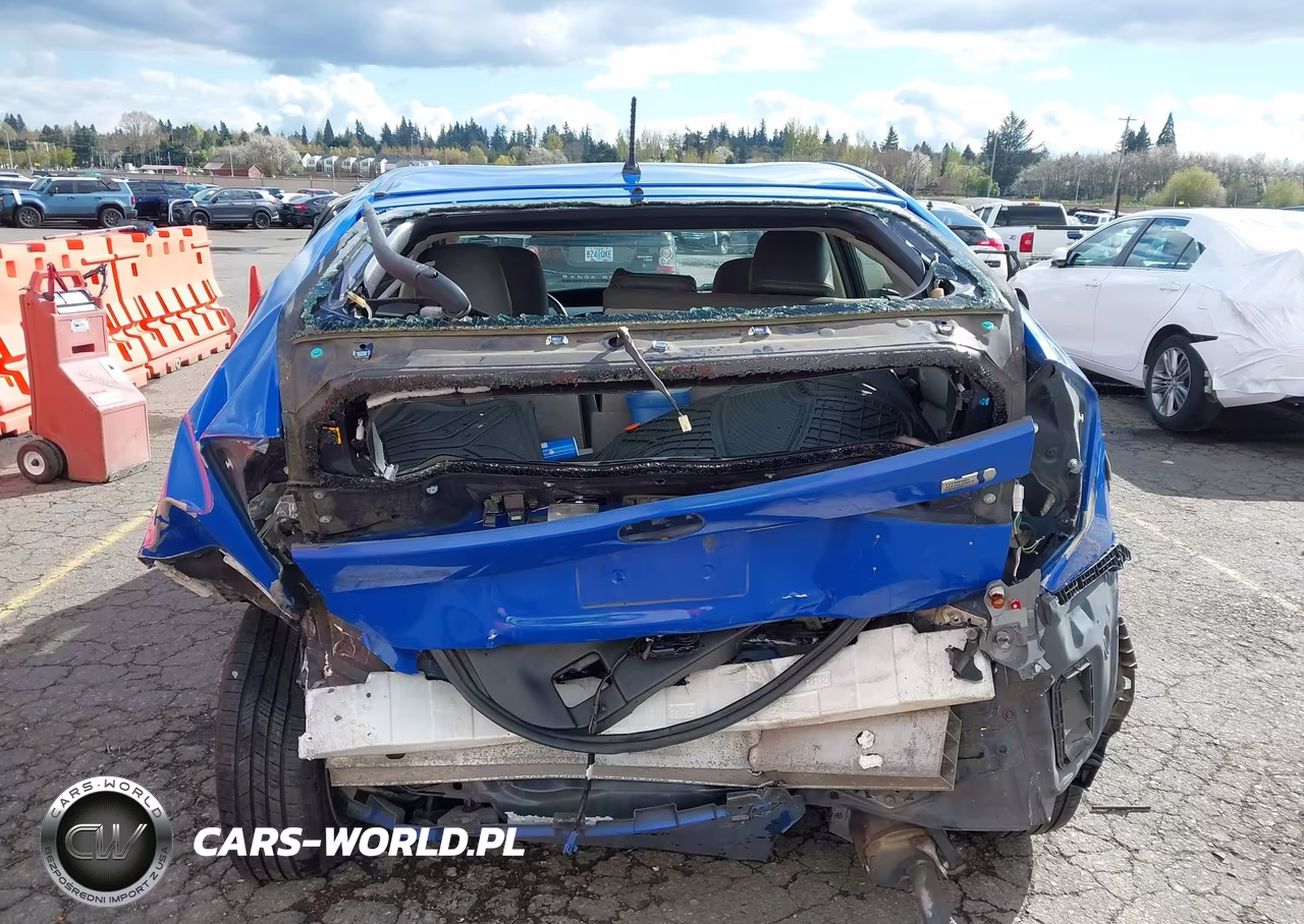 2015 Toyota Prius Two VIN:JTDKN3DU9F2001511 - 6