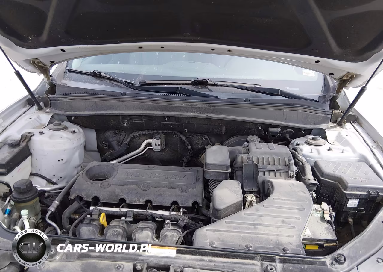 2012 Hyundai Santa Fe Gls VIN:5XYZGDAB7CG108768 - 10