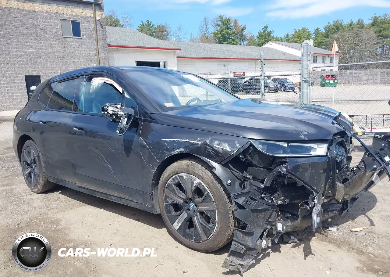 2024 BMW Ix xDrive50 – zdjęcie 1 z 21