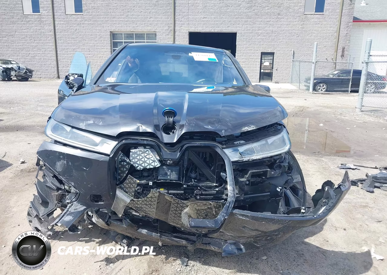 2024 BMW Ix xDrive50 VIN:WB523CF08RCR01827 - 12