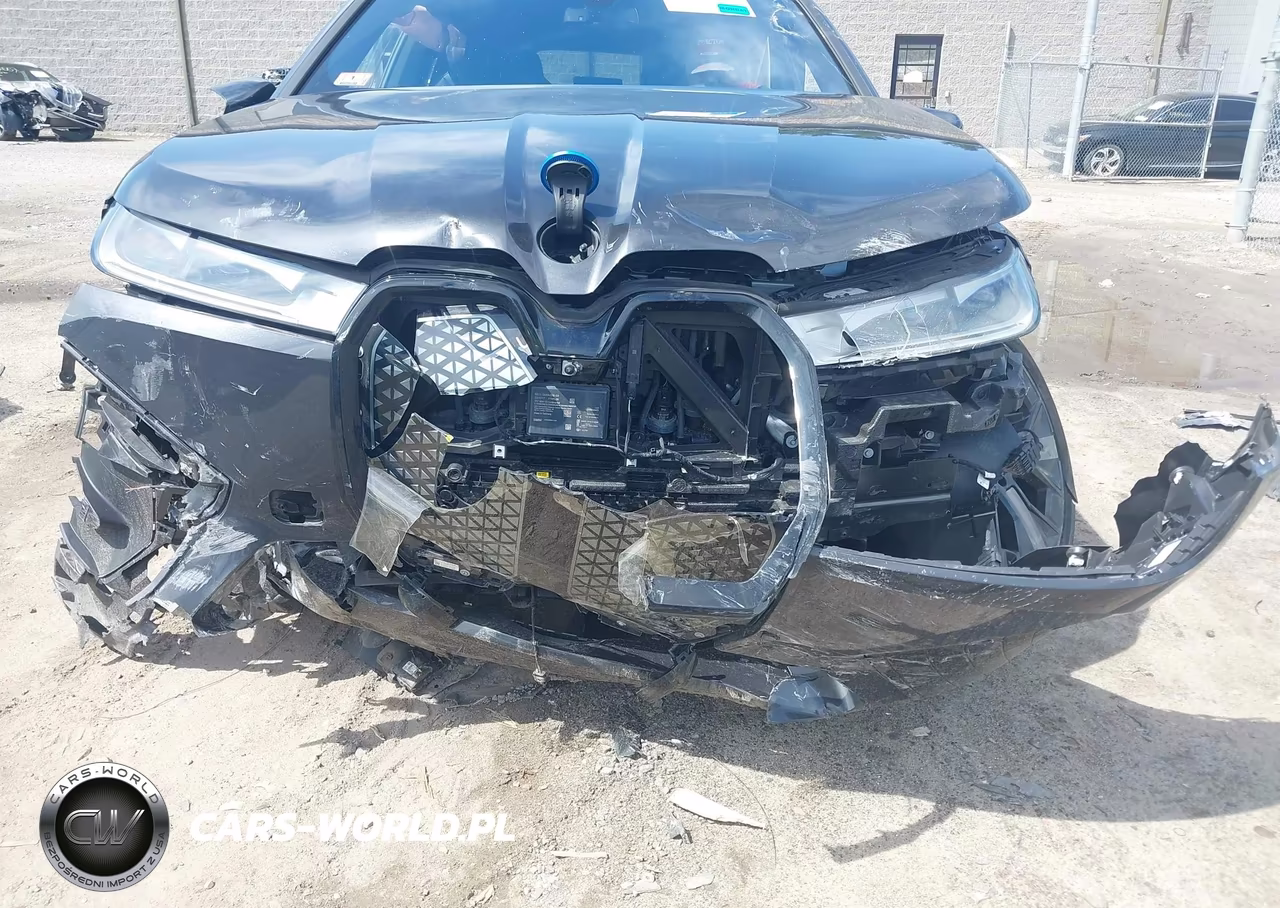 2024 BMW Ix xDrive50 VIN:WB523CF08RCR01827 - 6