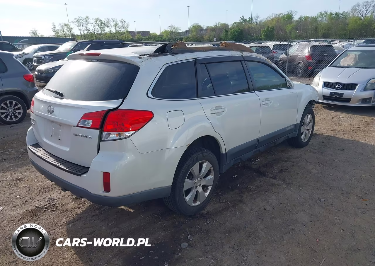 2012 Subaru Outback 2.5I VIN:4S4BRBAC5C3245510 - 4