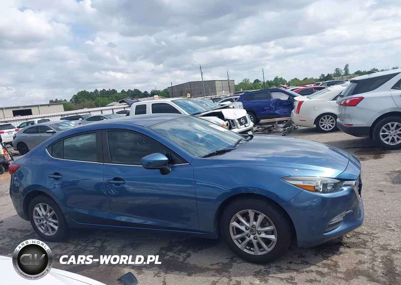 2018 Mazda Mazda3 Sport VIN:3MZBN1U76JM180250 - 13