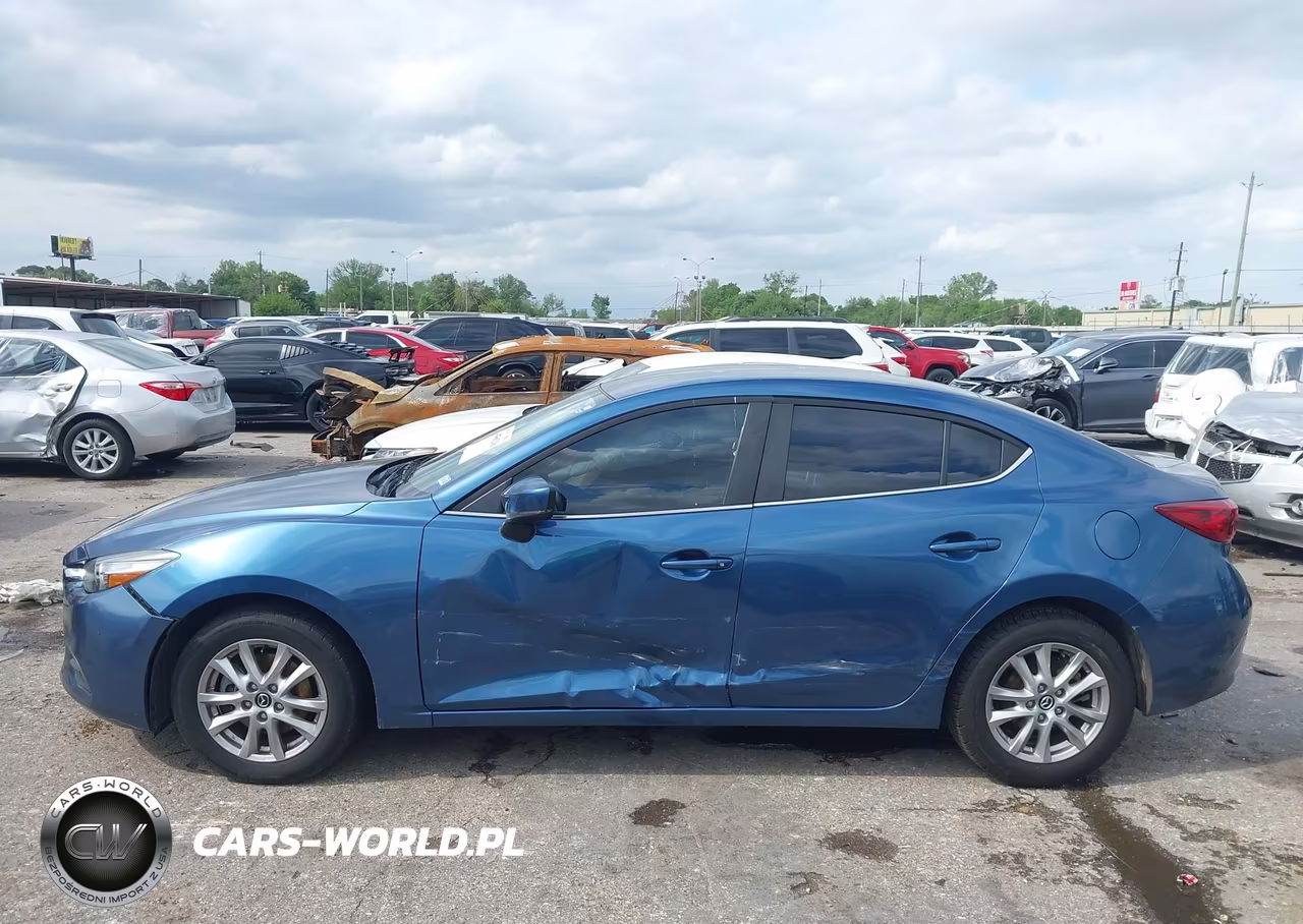 2018 Mazda Mazda3 Sport VIN:3MZBN1U76JM180250 - 14
