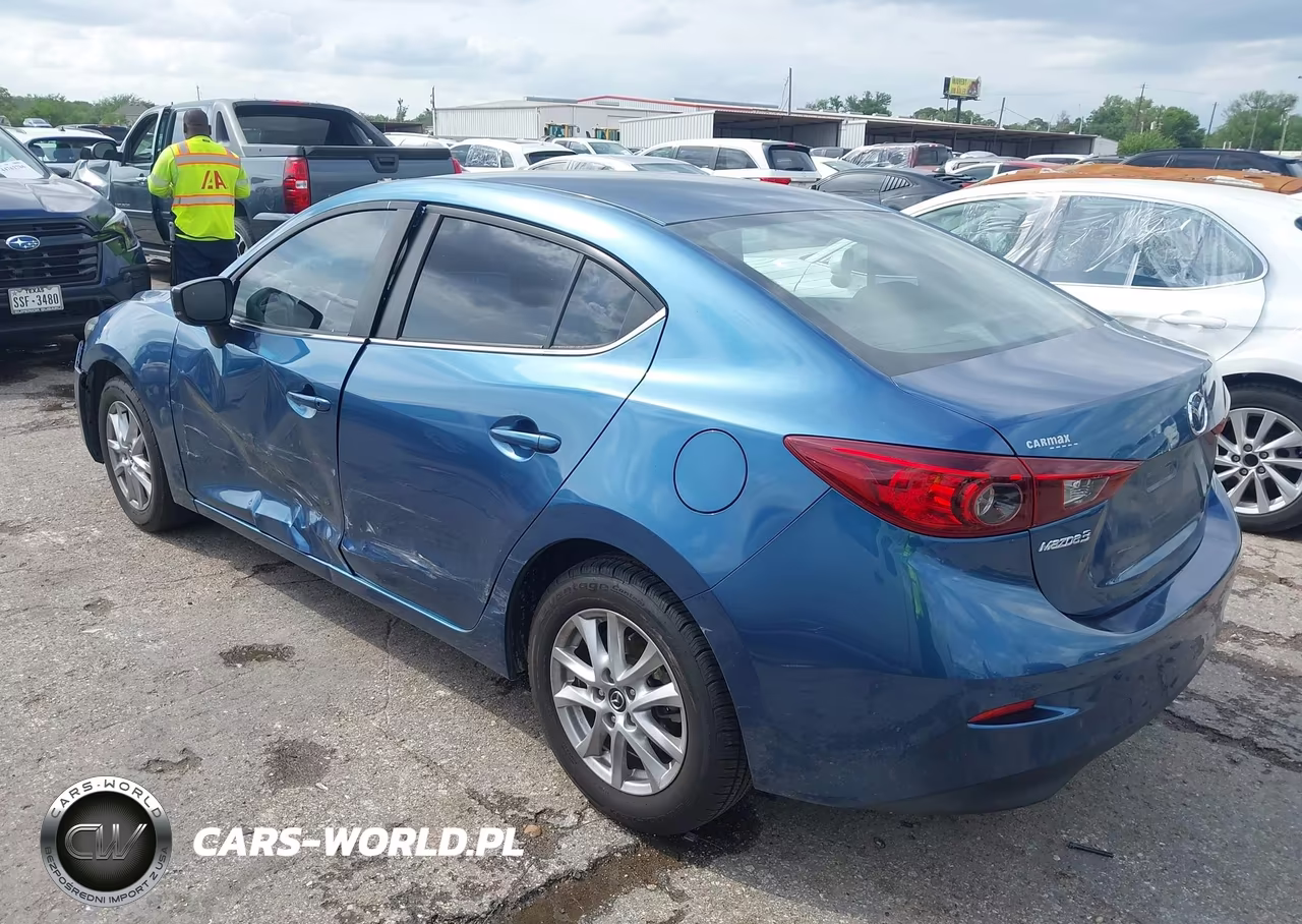 2018 Mazda Mazda3 Sport VIN:3MZBN1U76JM180250 - 3