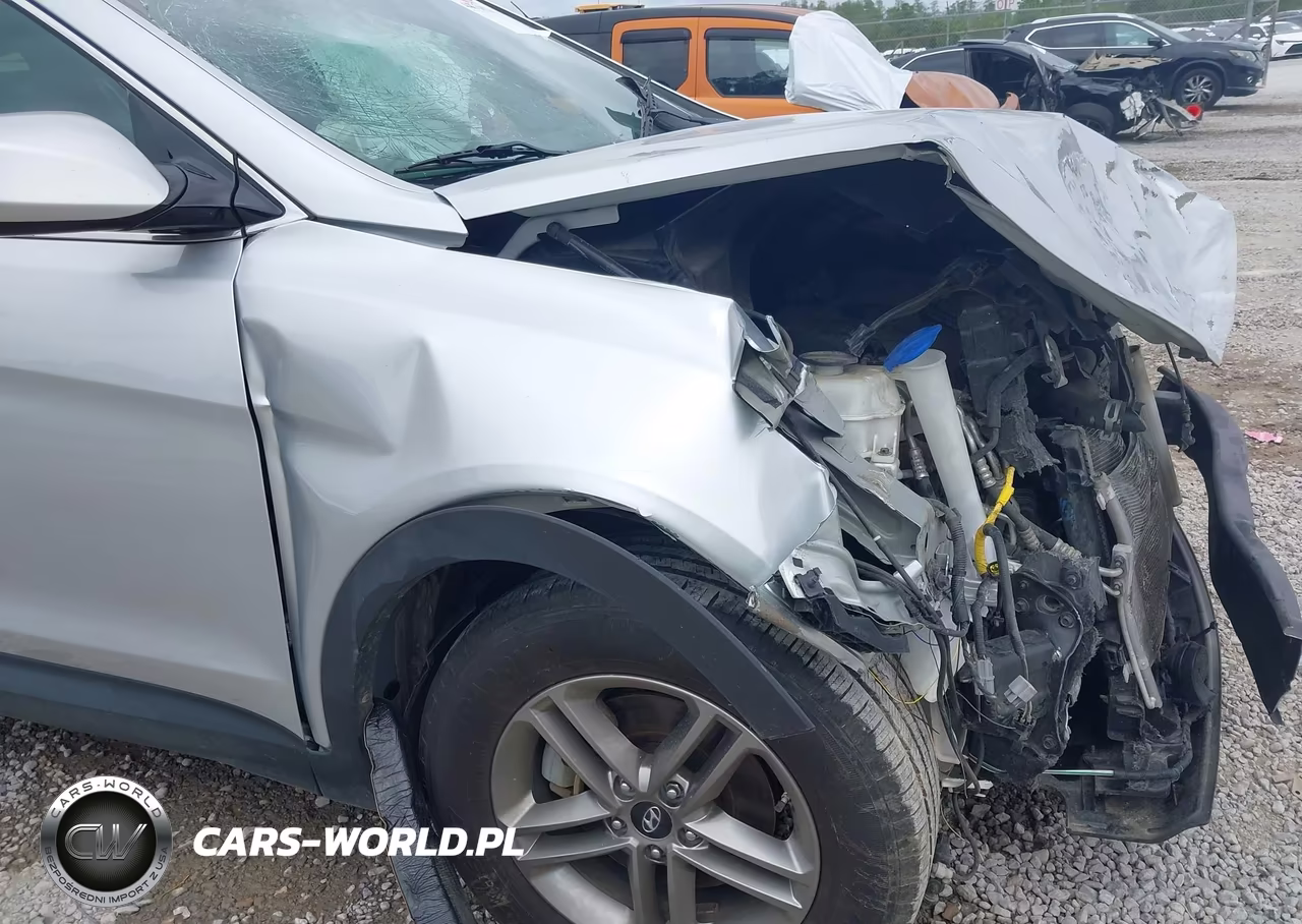 2018 Hyundai Santa Fe Sport 2.4L VIN:5XYZTDLB7JG560824 - 18