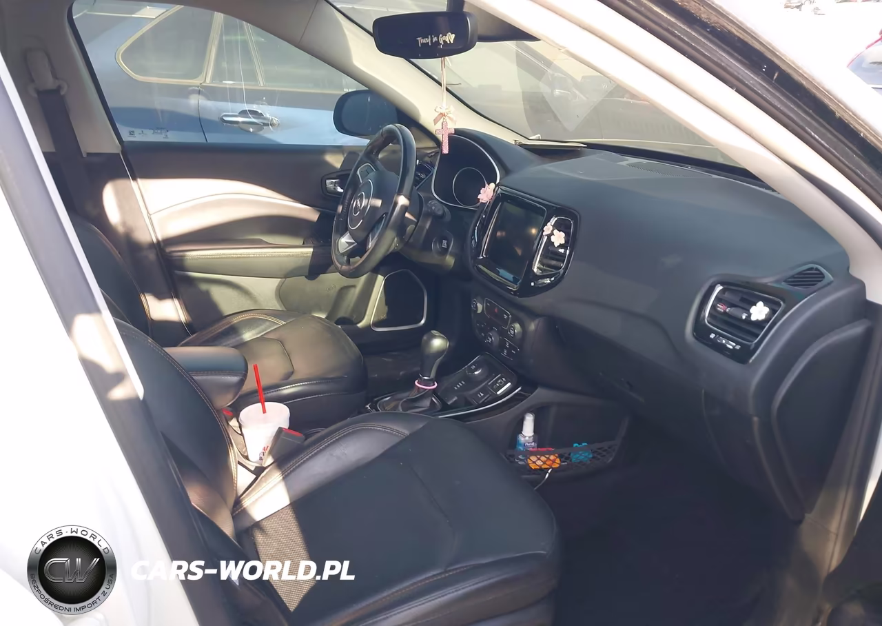 2019 Jeep Compass Limited 4X4 VIN:3C4NJDCB4KT787189 - 5