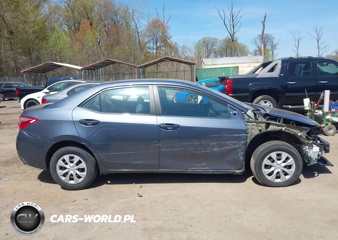 2018 Toyota Corolla L VIN:2T1BURHE5JC023864 - 14
