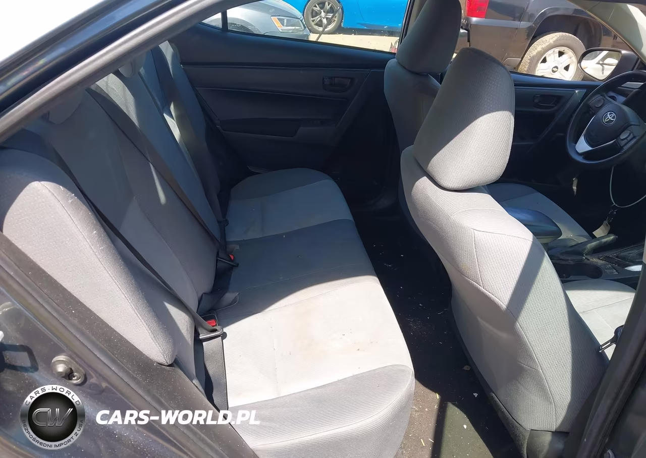 2018 Toyota Corolla L VIN:2T1BURHE5JC023864 - 8