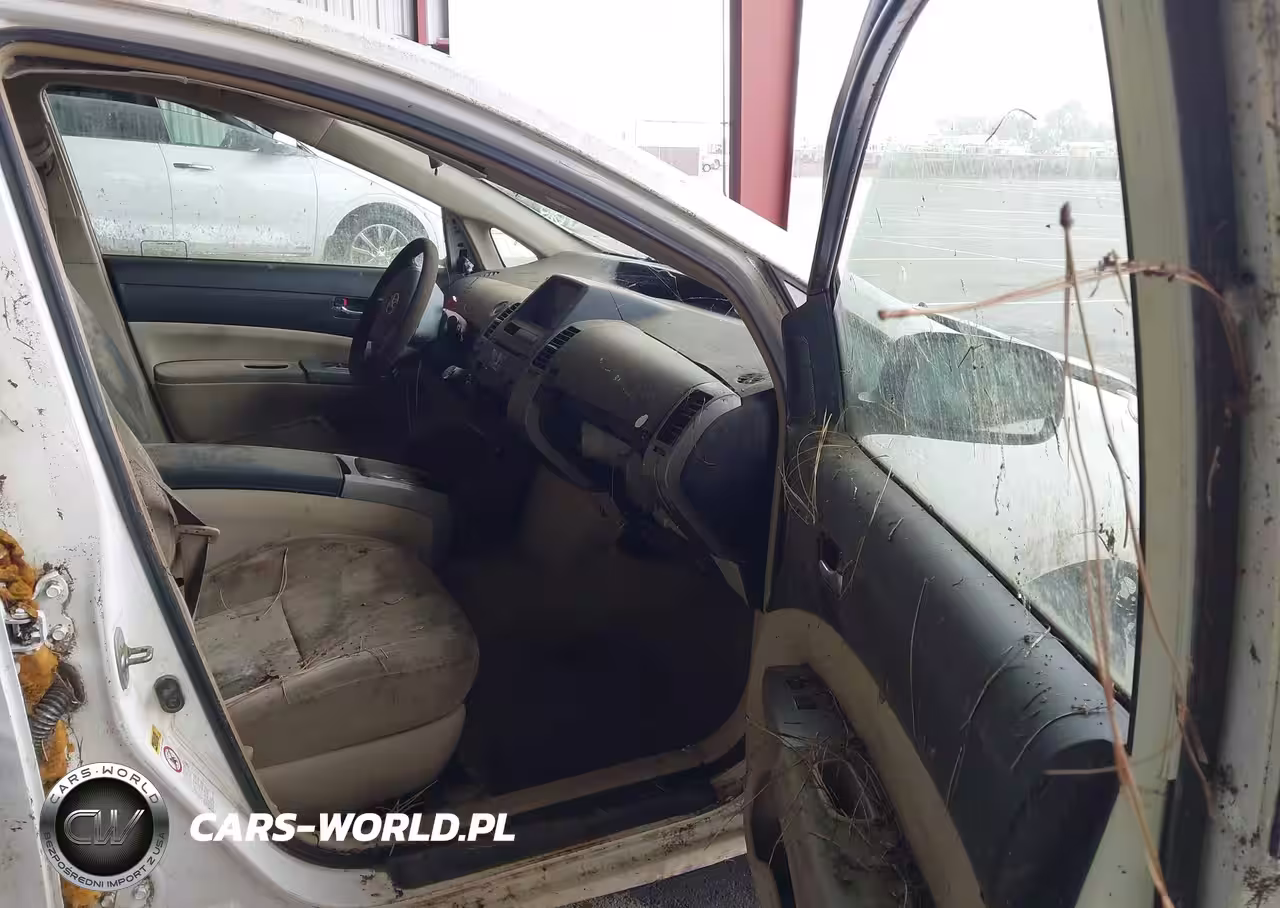 2004 Toyota Prius VIN:JTDKB20U340011999 - 5
