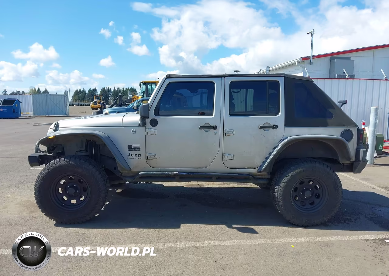 2007 Jeep Wrangler Unlimited X VIN:1J4GA39127L173921 - 15